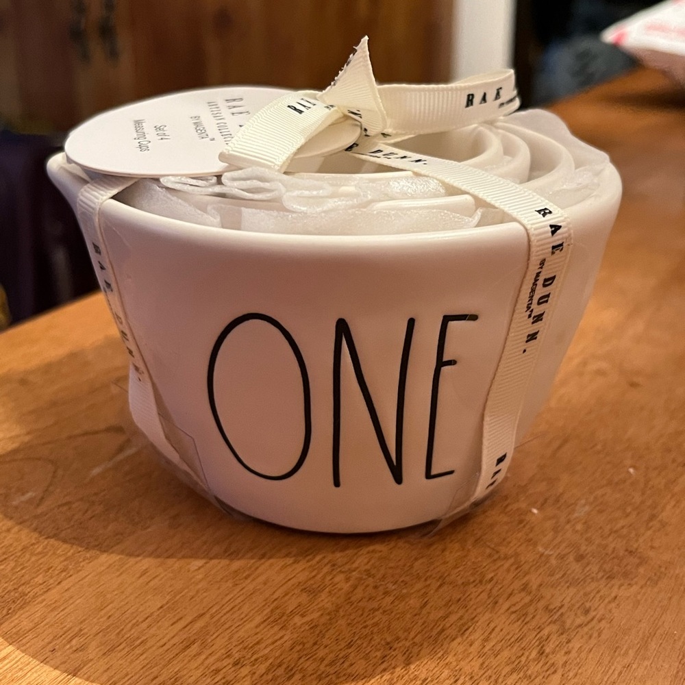 🆕 Rae Dunn Matte White Ceramic Measuring Cups
